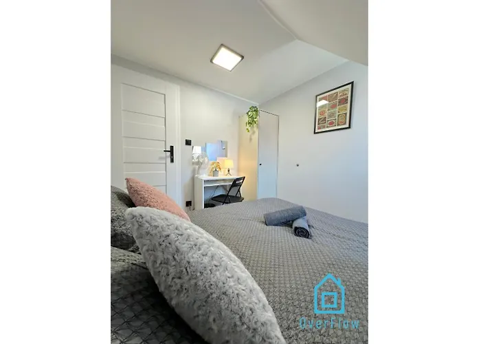 Brand - 10 Minutes To Old Town Ubytování v soukromí