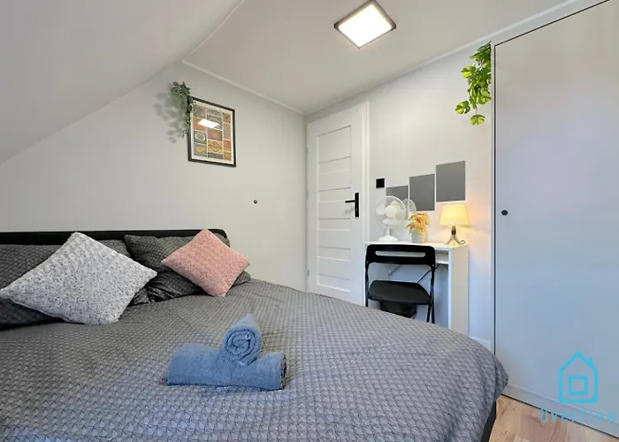 Brand - 10 Minutes To Old Town Gdansk