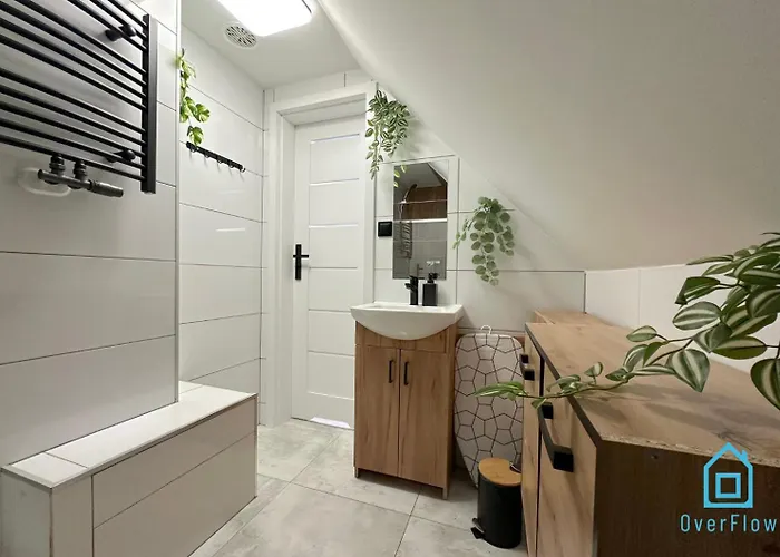 Brand - 10 Minutes To Old Town Homestay *